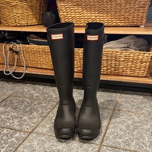 Hunter Black Women's Winter & Rain Boots